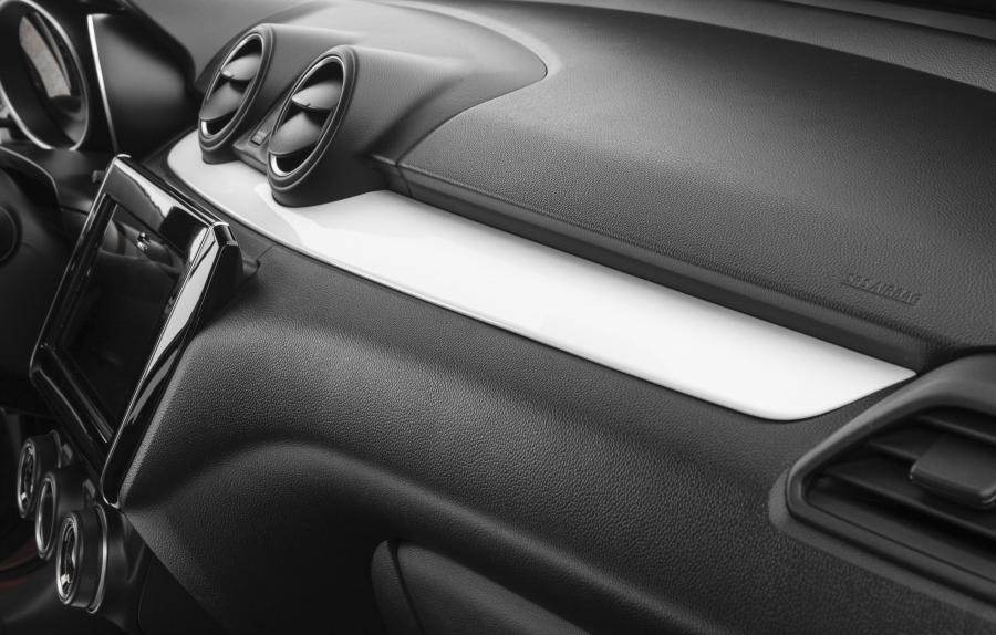 Детали интерьера Suzuki Swift 2017 года  (WW) (фото 91 из 101)